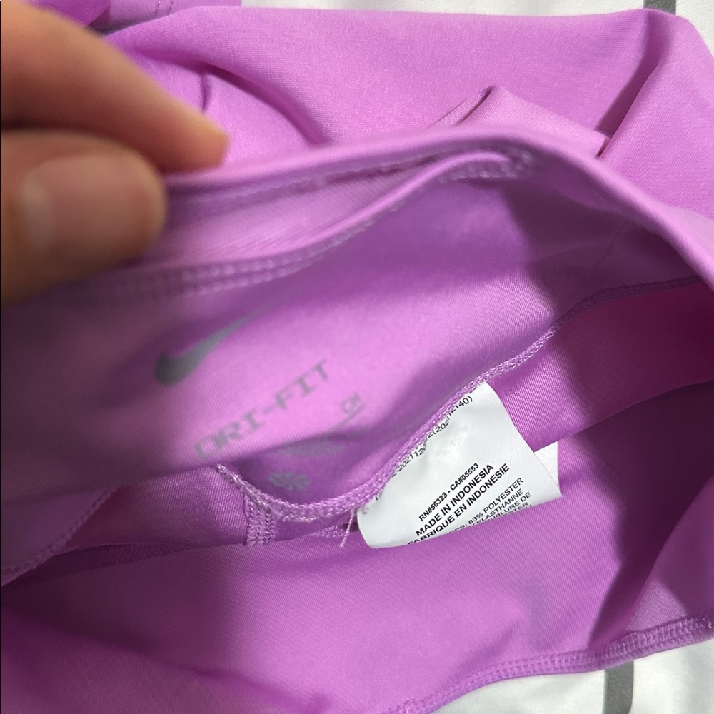 NIKE - Picture 6 of 6